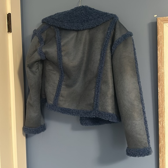 Fuzzy Jacket - Picture 5 of 5